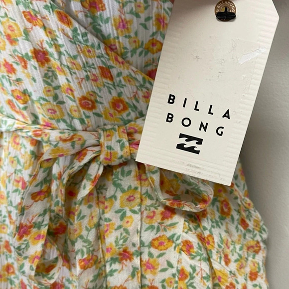 Billabong Wrap Dress Womens Size XS Yellow Floral Short Sleeve VNeck NWT - Picture 5 of 13